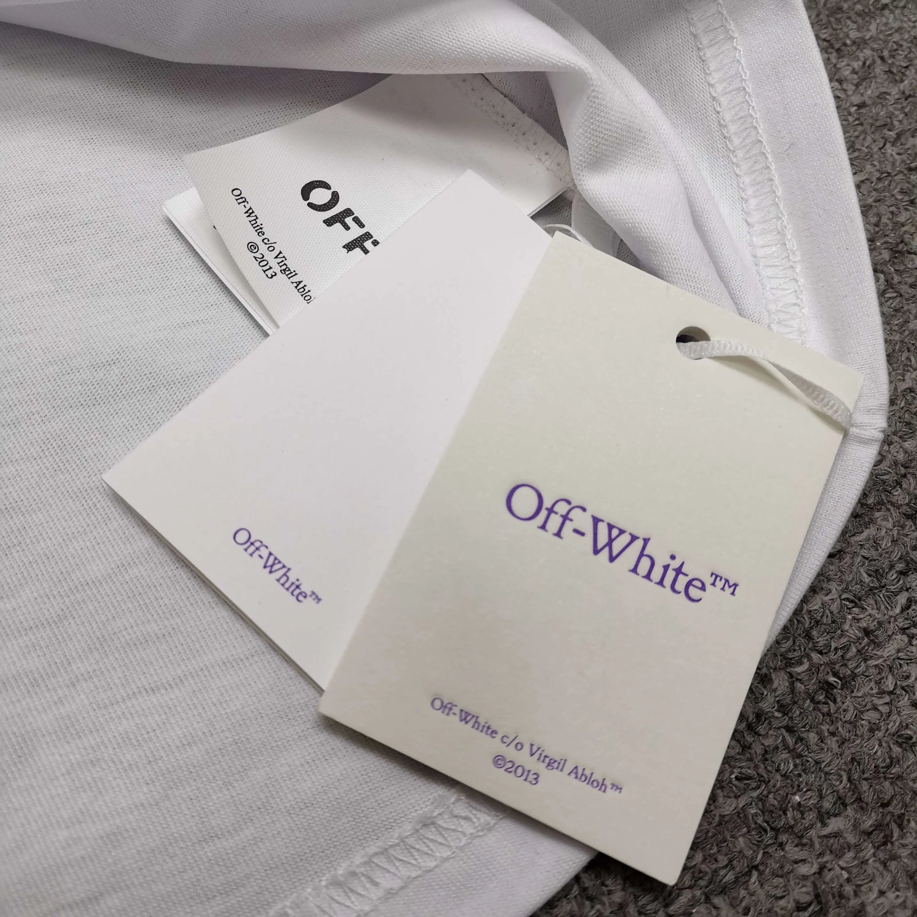 off white new graffiti dragon loose version short-sleeved T-shirt Size: S M L XL Color: Black White P240